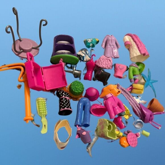 Lot of Hasbro Poly Pockets Dolls Clothes & Accessories Several Vintage - Picture 3 of 6